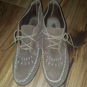 Minnetonka Moccasin Leather NEW